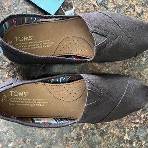 Toms womens Alpargata size 7 BNWT